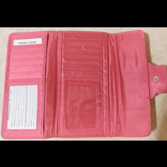 Hot Pink Wallet - Picture 3 of 4